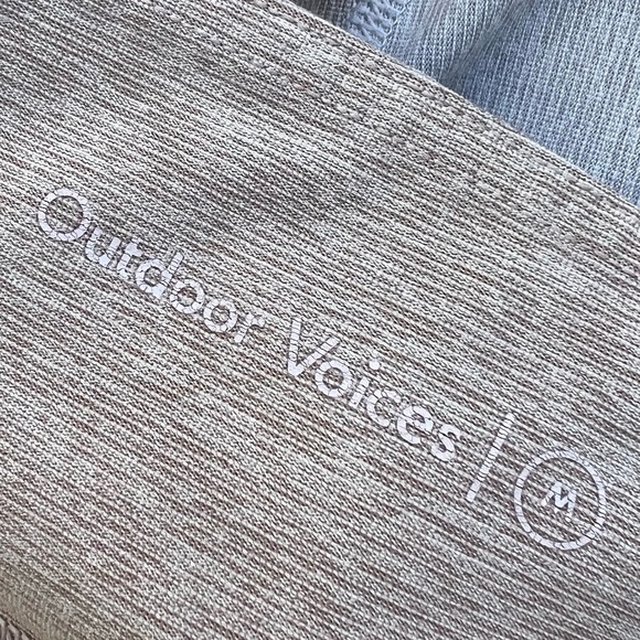 Outdoor Voices Oatmeal Multi 7/8 Tri-Tone Leggings - Picture 4 of 5